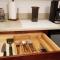 DOWNTOWN HAWAIIAN PARADISE CONDO with Hot Tub, Pool & Beach - Kona Islander Inn