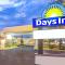 Days Inn by Wyndham St. Petersburg Central