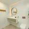 Astina Suites, Forster