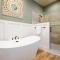 Hillbrook Inn & Spa