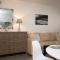 Seafront Apartment With Amazing Seaview