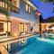 Kejora Beachfront Villas