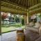 Villa Mannao by Villa Finder