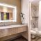 Econo Lodge Inn & Suites Murfreesboro - Murfreesboro