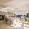 Baymond Hotel