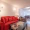 Foto: LZ Spacious One Bedroom Apartment in Top Centre 9/34