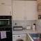 Spacious 3 BDR house with parking-Families-Corporate groups by Orbitat Accommodations