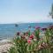 Romantic Seafront Studio - Dream Garden - Platanidia