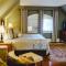 Leonard at Logan House - غراند رابيدز