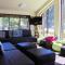 Lakes Edge Lodge