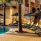 LuzBay Pool Apartments