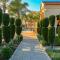 LuzBay Pool Apartments