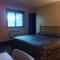 Colonial Inn Mercer-Grove City