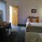 Kamelruhe Guest House & Camping
