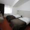Hotel S