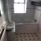 The Cottage, cosy 2 bedroom pet friendly perfect for contractors free secure parking,CCTV