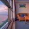 Cholchan Pattaya Beach Resort - SHA Extra Plus