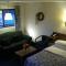 Tall Pines Motel