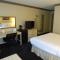 Ramada by Wyndham Trenton - Trenton