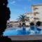 Sunrise Beach Club (Hera B6@)