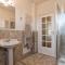 Villa Malvasio Elegant Retreat in Sassari with Private Jacuzzi Room - Sassari