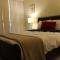 Foto: Galaxy Suites Deluxe 2 BR Furnished Condo Square 1 1/11