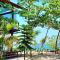 Castaway Surf Retreat