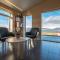 Apartment in the country, great view Apt. A - 阿克雷里