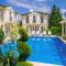 Luxury-Villas