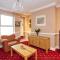 Uppercross House Hotel