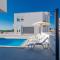 Dario 1. modern & luxury ap. with a pool