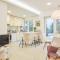 Light Apartment With Amazing Balcony, by TimeCooler - Lisbon