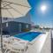 Dario 2. modern & luxury apartment with a pool