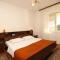 Apartments by the sea Tkon, Pasman - 8410