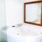 The Clovelly Bungalow