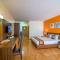 Golden Beach Cha-Am Hotel