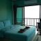 Ocean View Resort - Koh Sichang