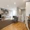 Trendy 2 Bedroom apartment in vibrant Shoreditch, central London zone 1 free WiFi - sleeps 4+2 - 伦敦