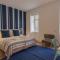 High Ceiling Duplex Apartment at Cais do Sodre