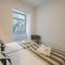 High Ceiling Duplex Apartment at Cais do Sodre