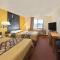 Super 8 by Wyndham Alamogordo - White Sands