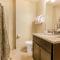 Gorgeous Condos - Walk to French Quarter