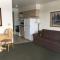 All Suites Inn Budget Host - Lewisburg