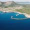 Ons C-Huis - Gansbaai Seafront Accommodation, back-up power - Гансбай