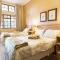 Treetops Guesthouse
