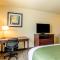 Cobblestone Inn & Suites - Oberlin - Oberlin