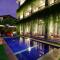 Vansari Hotel