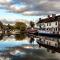 Fergies Canal Side Cottage - Warwick