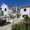 Apartment and Room Ivica