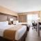 Ramada by Wyndham Belleville Harbourview Conference Center - بيلفيل